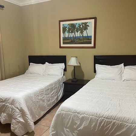 Apartahotel Alvear Santo Domingo Exterior photo